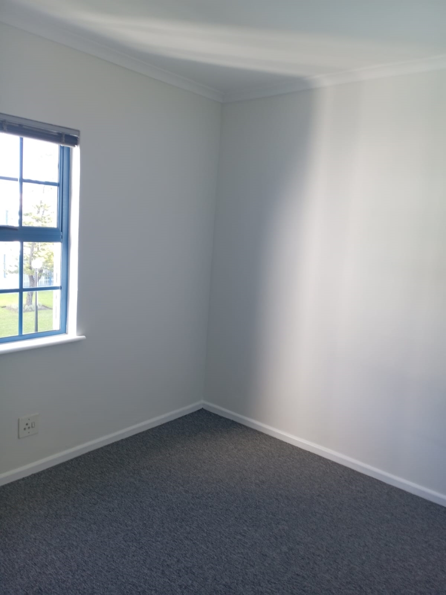 To Let 2 Bedroom Property for Rent in Dobson Western Cape